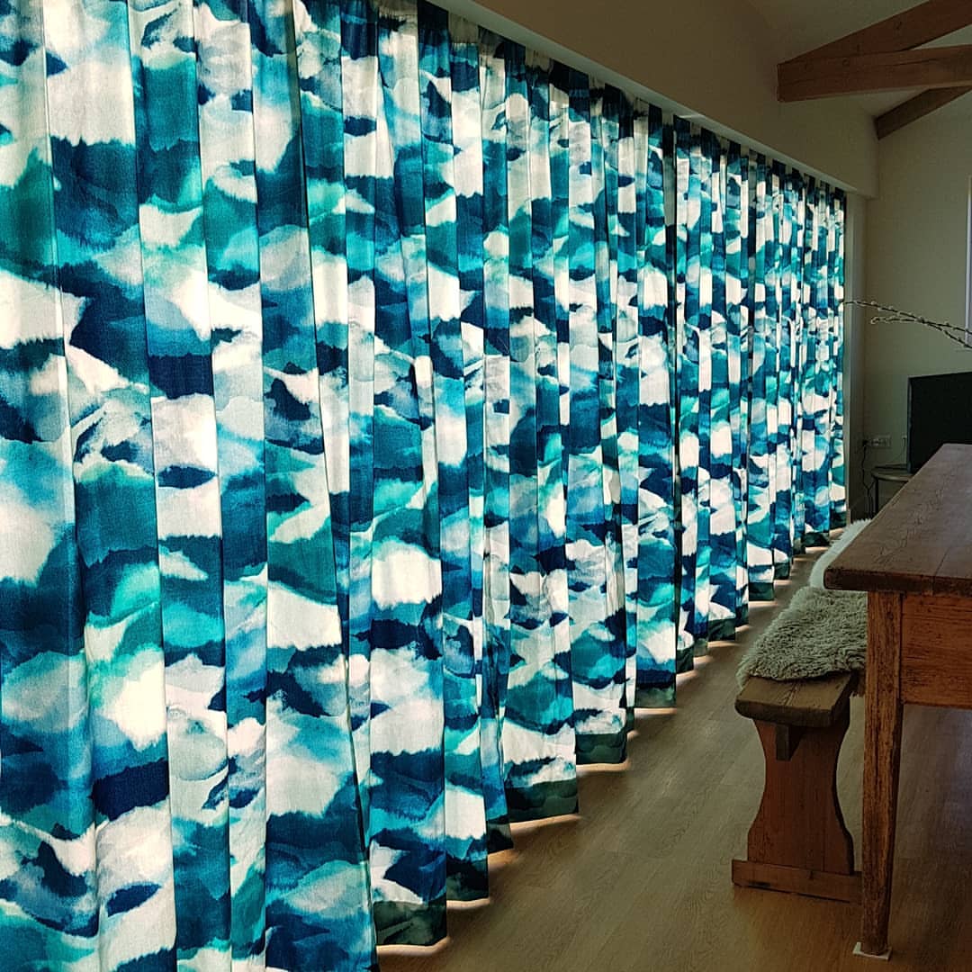 made-to-measure, bespoke,&nbsp;curtains &amp; blinds