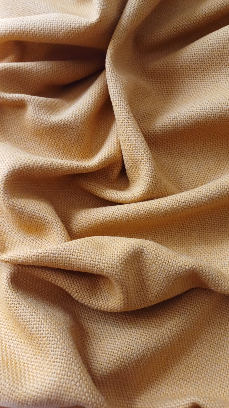 made-to-measure, bespoke,&nbsp;curtains &amp; blinds